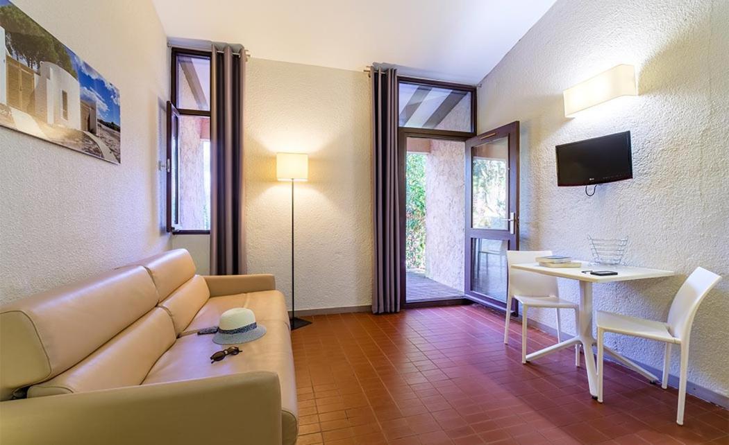 Belambra Clubs La Colle-Sur-Loup - Les Terrasses De Saint-Paul De Vence Ξενοδοχείο Δωμάτιο φωτογραφία