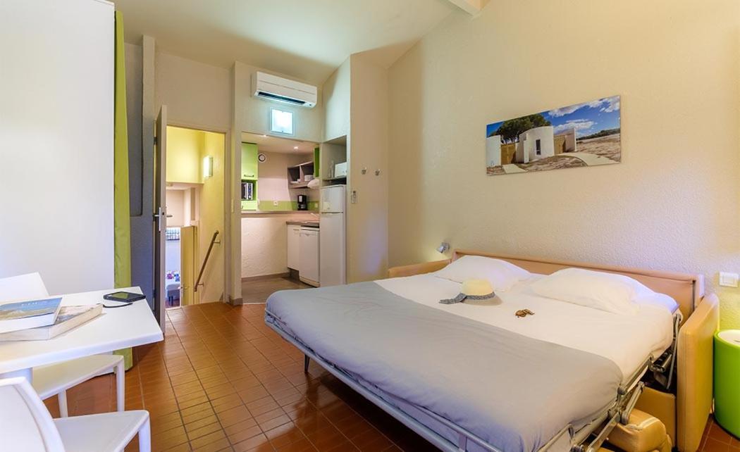 Belambra Clubs La Colle-Sur-Loup - Les Terrasses De Saint-Paul De Vence Ξενοδοχείο Δωμάτιο φωτογραφία